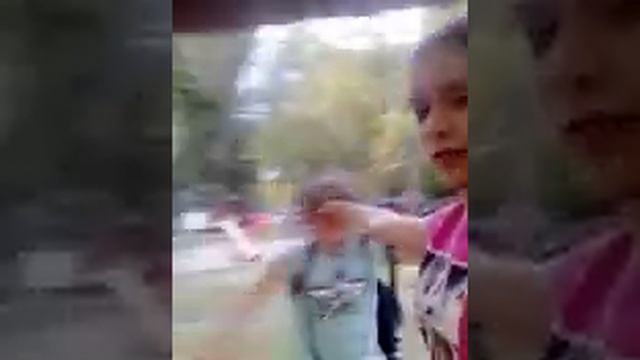 Хм...Вот что значит по гуляла две с половиной минуты ))) смотреть онлайн