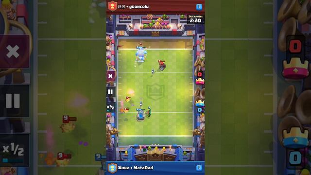Баг с гоблином-гигантом во время Тачдауна в Clash Royale смотреть онлайн