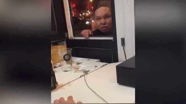 Пьяный мужик и будка смотреть онлайн