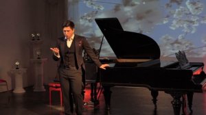 Скажите девушки подружке вашей -  Михаил Мартынов