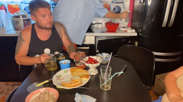 Мукбаним☺️ножки свиные🐷 смотреть онлайн