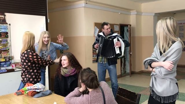 Молоденькие Студенточки Отжигают :)) смотреть онлайн