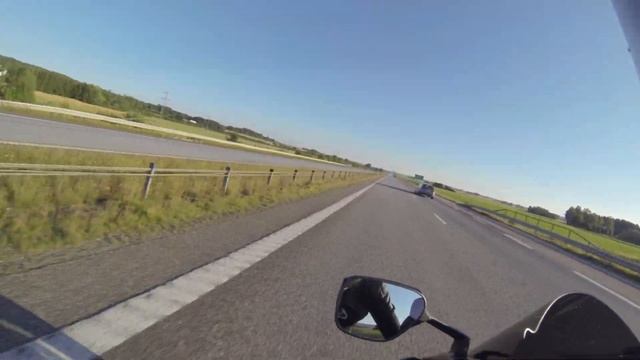 First Time Trying 299+kmh on my Suzuki GSX-R1000 L0. (Re-upload...) смотреть онлайн