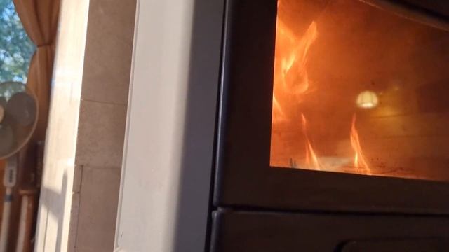 Отзыв и обзор на Гармошку. Самый лёгкий и компактный интерьерной камин на ножке. смотреть онлайн