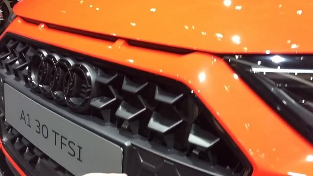 Audi A1 2019 | La nuova generazione mostrata al Salone di Parigi 2018 смотреть онлайн