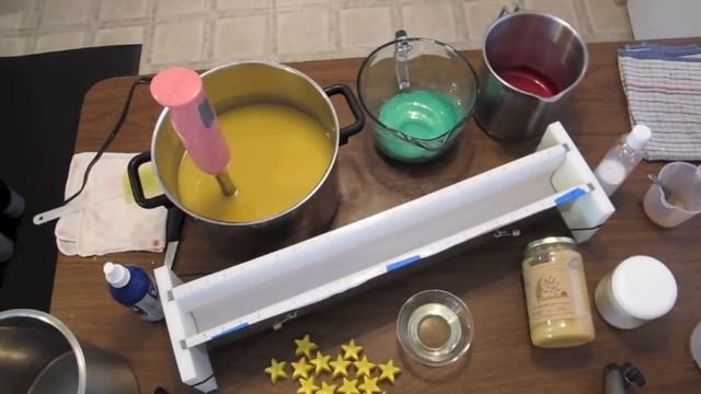 Making & Cutting Cold Processed Christmas Soaps смотреть онлайн