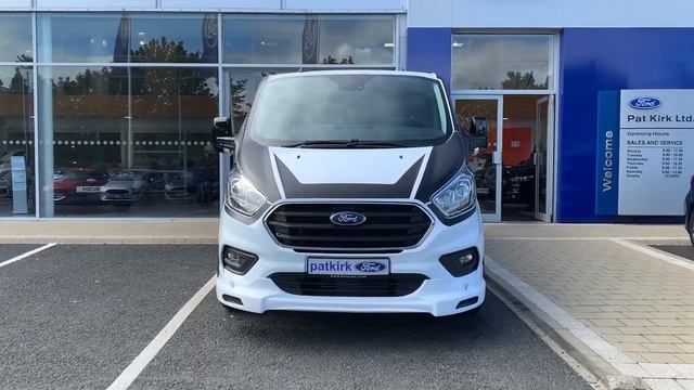 2022 Ford Transit Custom with Bespoke Styling смотреть онлайн
