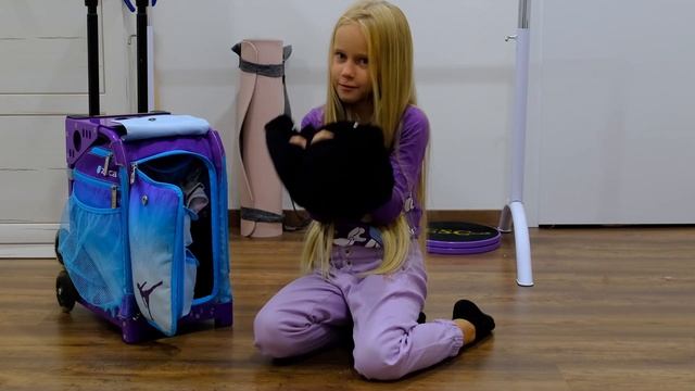 Что в чемодане фигуристки? смотреть онлайн