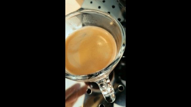 Delonghi Ecam 22.110 B - Restauration смотреть онлайн