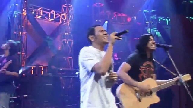 MOMENT TERAKHIR KETIKA FORMASI ELEMENT MASIH LENGKAP (2004) смотреть онлайн