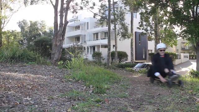 IN A SUIT episode 0.02(Electric Skateboard) смотреть онлайн