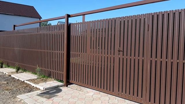 Откатные ворота штакетник. смотреть онлайн