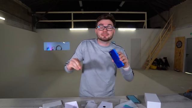 JE TESTE LE SMARTPHONE LE MOINS CHER D'ALIEXPRESS ! смотреть онлайн