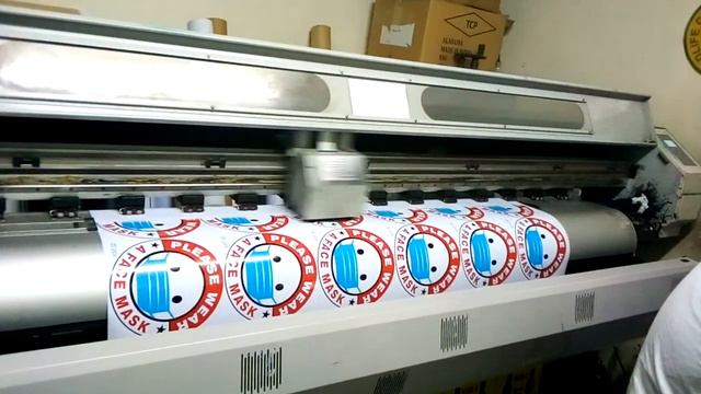 expert in banner printing, stickers, T. shirts, umbrella's, call call 0722149868 cheapest in town. смотреть онлайн