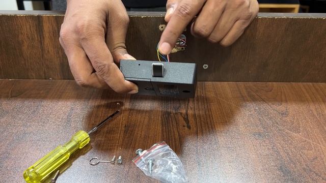 अब लगाओ कोई भी Drawer मे Smart Lock | Latest Fingerprint Drawer Lock | Cabinet Lock in 2022 смотреть онлайн