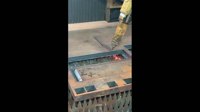 Лазерная резка металла C фаской под углом 45° #welding #lasermachine #lasercutter #wood #cnc