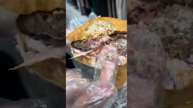 Сырое мясо , бывает и такое