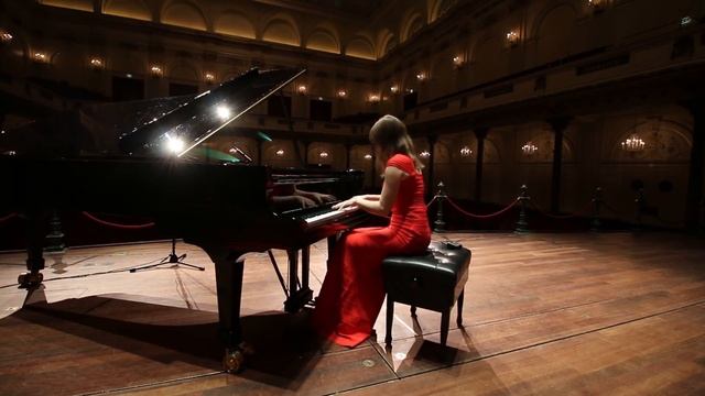 Anna Fedorova plays Scriabin, Chopin and De Falla - Empty Concertgebouw Sessions смотреть онлайн
