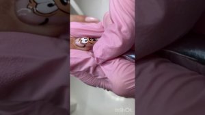 Рисуем мультяшек на ногтях акварельными красками