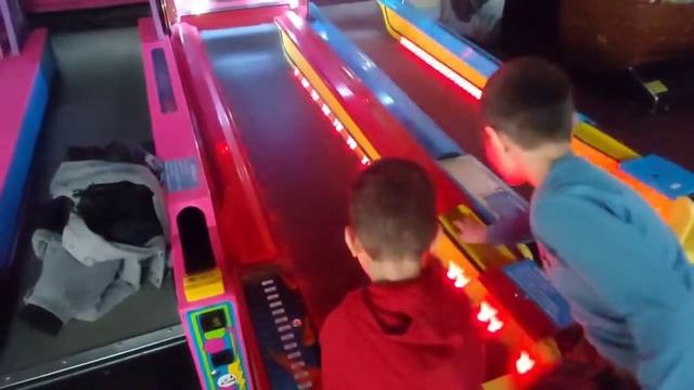 Развлекательный центр Атом.Россия,Обнинск, ТРК "Триумф Плаза". смотреть онлайн