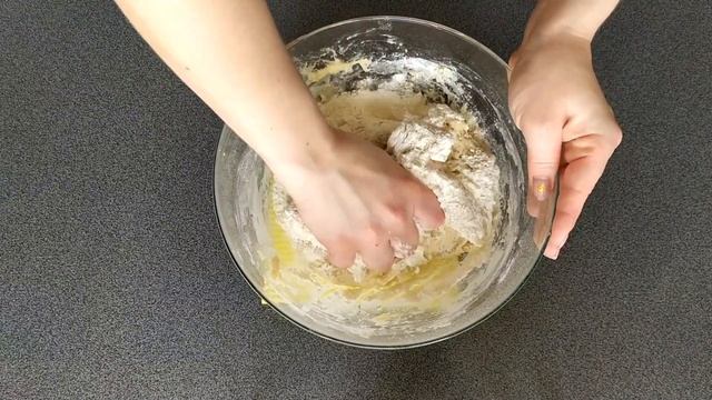 Cдобное дрожжевое тесто для булочек, рулетов, пирожков, куличей. Пошаговый простой рецепт смотреть онлайн