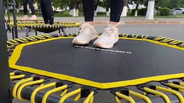 Что такое Джампинг Фитнес и как выбрать батут для Джампинга