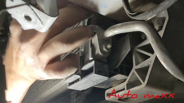 Mercedes c180 w205 ac pressure sensor replacement .. طريقه تغيير حساس تكييف مرسيدس смотреть онлайн