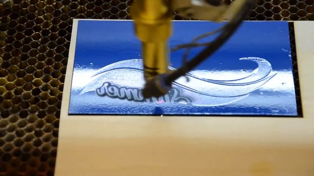 Цветная гравировка на стекле