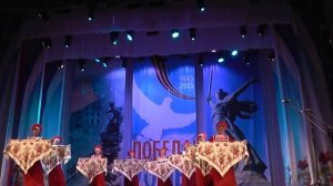 Танец с платками.