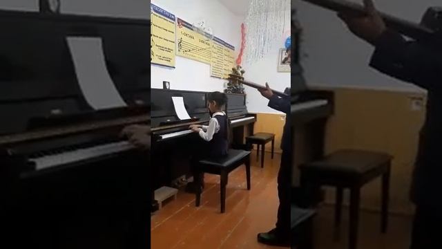 Исполняет Алиева Дилдора - концертмейстер - Моцарт "Турецкий марш" (Узбекистан) смотреть онлайн