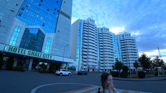 Русские в Чечне. Что посмотреть в Шали? Как выглядит самая большая мечеть в Европе? смотреть онлайн