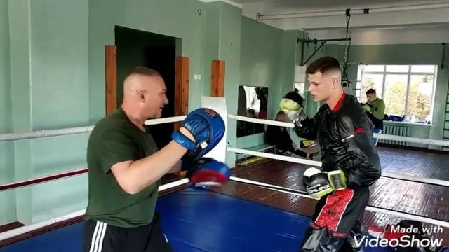 Удосконалення швидкості серій ударів руками kickboxing WAKO смотреть онлайн