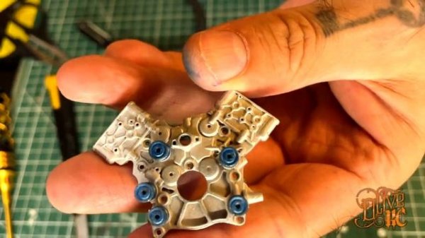 MAD RC - V8 Engine Model kit #madrc