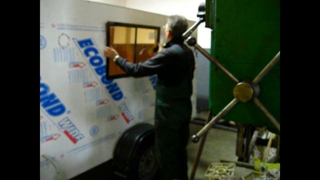 Ставим ОКНА в самодельный Прицеп Дом на Колесах своими руками смотреть онлайн