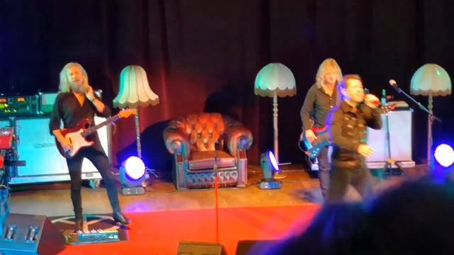 Karat - Der Blaue Planet mit Gitarrensolo und Drumsolo / @ Gewandhaus 11.11.2018; Akustik смотреть онлайн