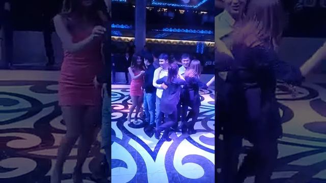 Кыргыз КЫЗДАР клубта!!! смотреть онлайн