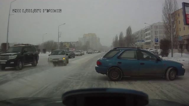 Чуть не приехал в бок смотреть онлайн