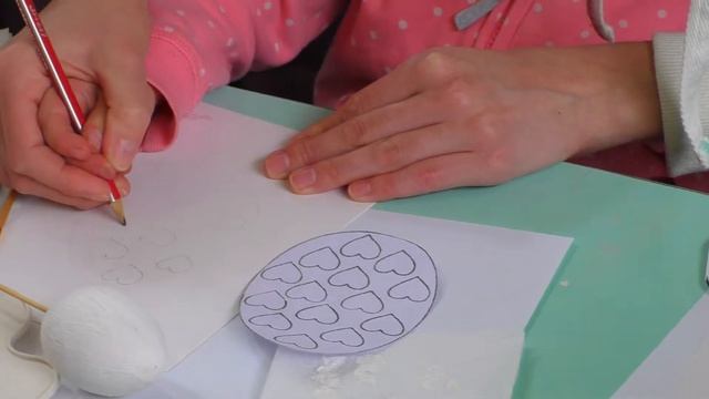 ПРАЗДНИК ПАСХА Делаем Писанки Крашенки Рябонки Гуляем по Торговому Центру смотреть онлайн