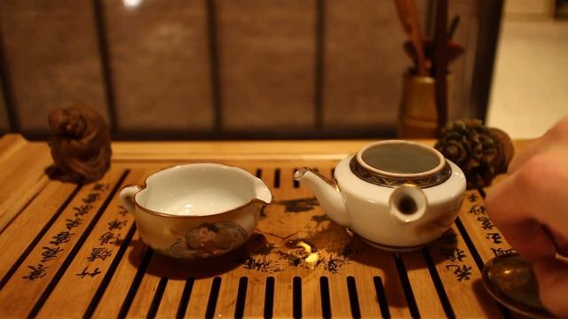 Набор антикварной посуды # 17406, фарфор (чайник 170 мл., 5 пиал 85 мл., гундаобэй 90 мл.)