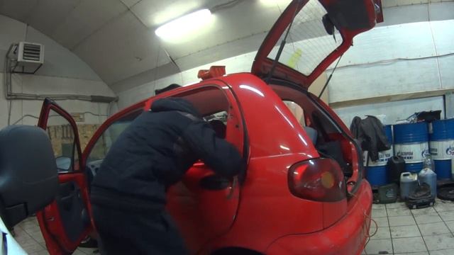 Дэу Матиз и Mazda 3 смотреть онлайн