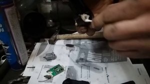 Попытка ремонта корректора фары на Ford Focus 2