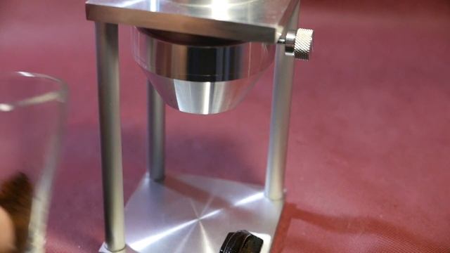 Как смолоть 2.5 тонны кофе на ручной кофемолке?!!! смотреть онлайн