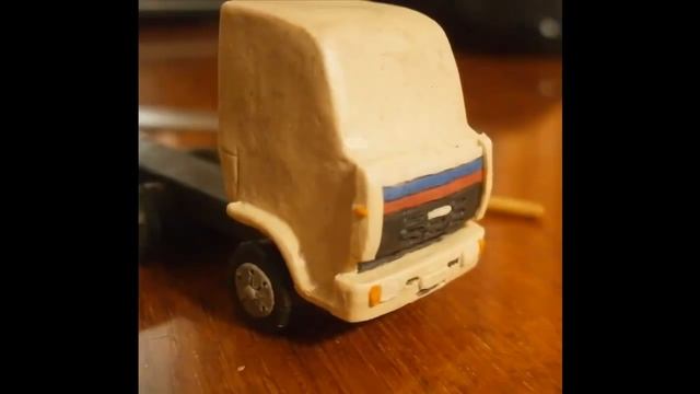 Как слепить КАМАЗ из пластилина! Из сериала Дальнобойщики смотреть онлайн