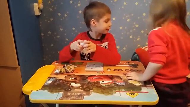 Шоколадный шар Чупа Чупс Энгри бердс смотреть онлайн