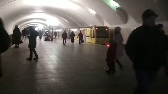 Именной поезд "Кино победы" отправляется со станции "Крылатское" 🎥 смотреть онлайн