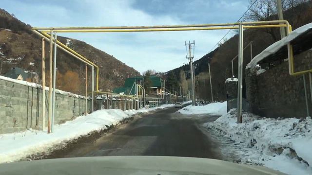 Kazakhstan. Almaty. The roads. Дорога в Бутаковское ущелье. смотреть онлайн