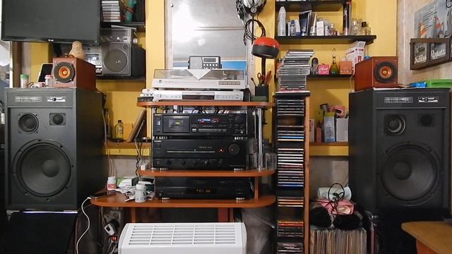 Тандем Summit HP-7803 та JVC SP-EXD1 wood cone смотреть онлайн