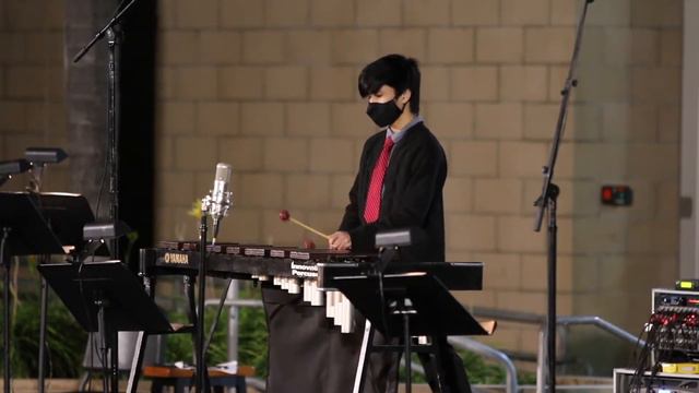 Drive In: Xylophone Solo - Flight of the Bumblebee смотреть онлайн