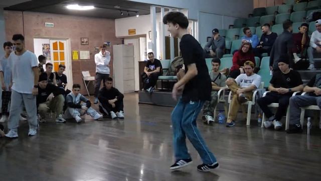 top16 footwork bboy Nymezza vs KAP - "ALL OPTION" break dance battle смотреть онлайн