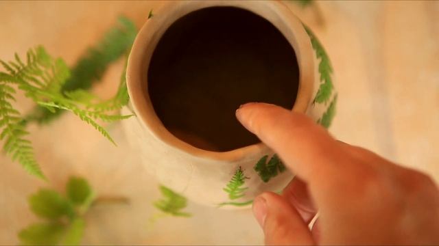 Уютная керамика - чашки с отпечатками растений своими руками. смотреть онлайн